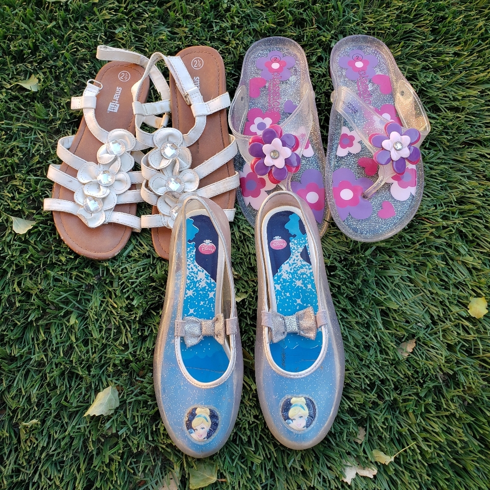 Girls Sandals and Slippers🥿👡